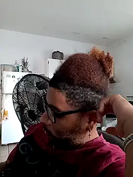 Snapshot of Dj-yefri-pauta chatting on February 7, 2025, 8:53 pm Dj-yefri-pauta online show from February 7, 2025, 8:53 pm