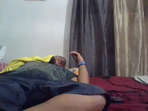 Snapshot of Dj-yefri-pauta chatting on September 28, 2025, 10:48 pm Dj-yefri-pauta online show from September 28, 2025, 10:48 pm