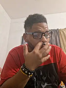 Snapshot of Dj-yefri-pauta chatting on October 7, 2025, 12:41 am Dj-yefri-pauta online show from October 7, 2025, 12:41 am