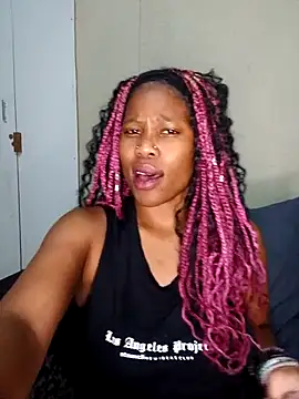 Snapshot of PerfectionBerrie chatting on December 15, 2025, 5:28 pm PerfectionBerrie online show from December 15, 2025, 5:28 pm