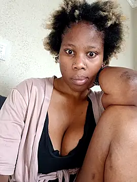 Snapshot of PerfectionBerrie chatting on February 23, 2026, 9:17 am PerfectionBerrie online show from February 23, 2026, 9:17 am