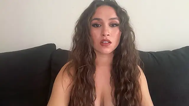 YingxYang69 online show from September 26, 2025, 3:49 pm