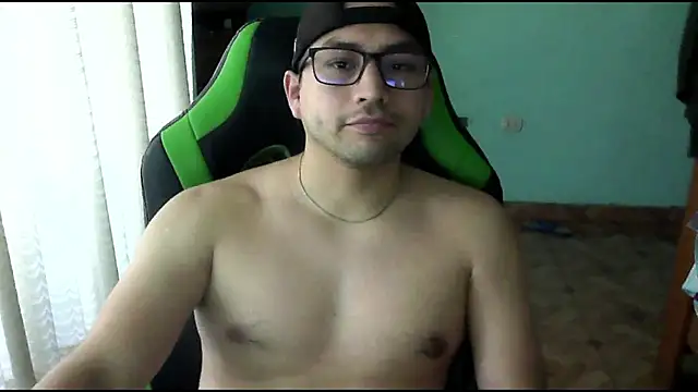 Snapshot of Allen_ibe chatting on November 22, 2025, 9:03 pm Allen ibe online show from November 22, 2025, 9:03 pm