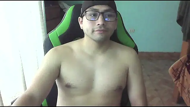 Snapshot of Allen_ibe chatting on December 1, 2025, 5:51 pm Allen ibe online show from December 1, 2025, 5:51 pm