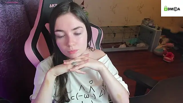 Snapshot of Crazy_forest_fairy chatting on December 20, 2025, 2:46 pm Crazy forest fairy online show from December 20, 2025, 2:46 pm