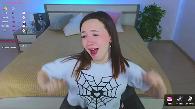 Hayle Hill online show from January 15, 2025, 5:19 am