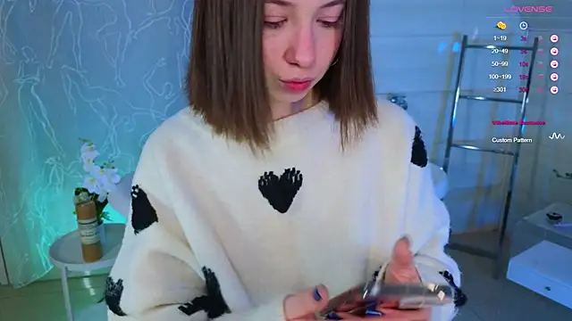 Hayle Hill online show from March 10, 2025, 2:28 am