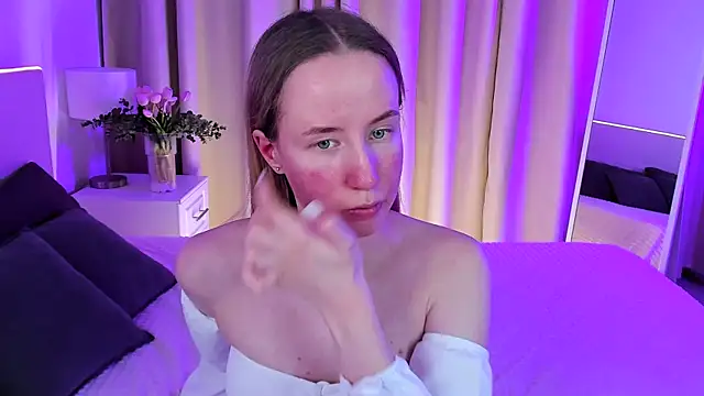 Snapshot of Cassie_Kelman chatting on February 2, 2025, 2:48 am Cassie Kelman online show from February 2, 2025, 2:48 am