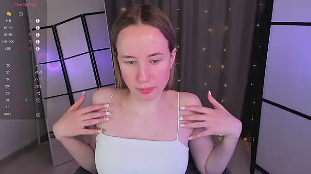 Snapshot of Cassie_Kelman chatting on February 8, 2025, 3:08 am Cassie Kelman online show from February 8, 2025, 3:08 am