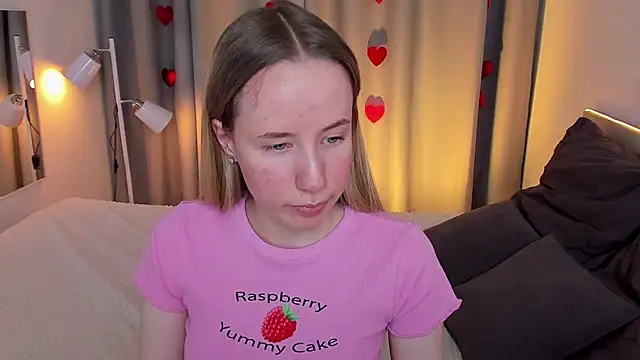 Snapshot of Cassie_Kelman chatting on February 14, 2025, 12:19 am Cassie Kelman online show from February 14, 2025, 12:19 am