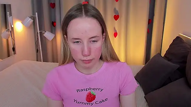 Snapshot of Cassie_Kelman chatting on February 14, 2025, 3:22 am Cassie Kelman online show from February 14, 2025, 3:22 am