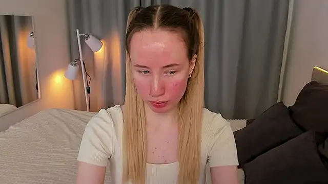 Snapshot of Cassie_Kelman chatting on March 15, 2025, 9:05 pm Cassie Kelman online show from March 15, 2025, 9:05 pm