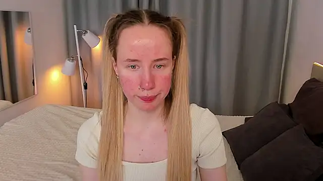 Snapshot of Cassie_Kelman chatting on March 16, 2025, 12:12 am Cassie Kelman online show from March 16, 2025, 12:12 am