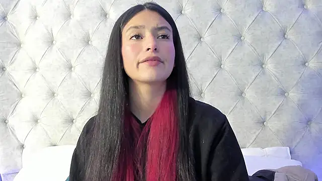 Snapshot of dafne_bss chatting on January 7, 2026, 5:21 am dafne bss online show from January 7, 2026, 5:21 am