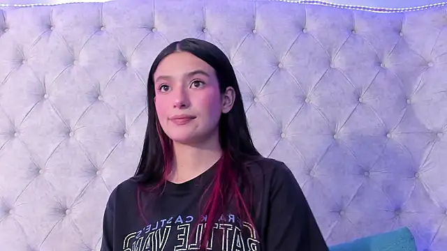 Snapshot of dafne_bss chatting on February 2, 2026, 5:06 am dafne bss online show from February 2, 2026, 5:06 am