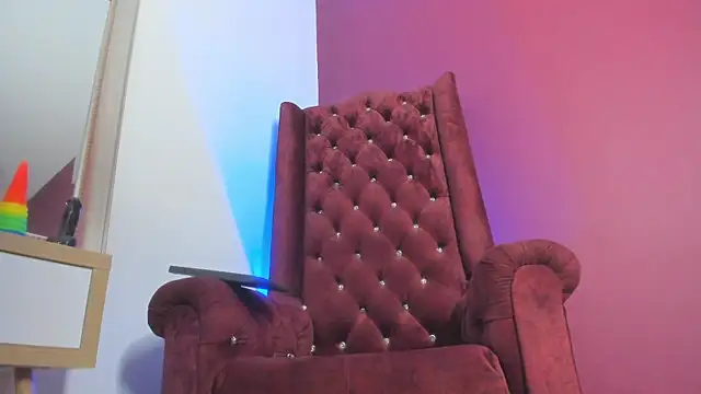 Snapshot of Sarah_Mistress_ chatting on December 31, 2024, 5:40 pm Sarah Mistress online show from December 31, 2024, 5:40 pm