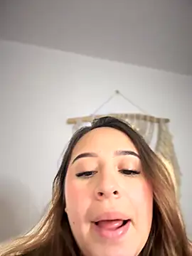 Snapshot of Naughty_arabs chatting on November 17, 2025, 12:49 am Naughty arabs online show from November 17, 2025, 12:49 am