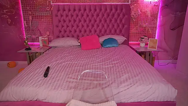 ArianaDarkk online show from November 5, 2025, 7:03 pm