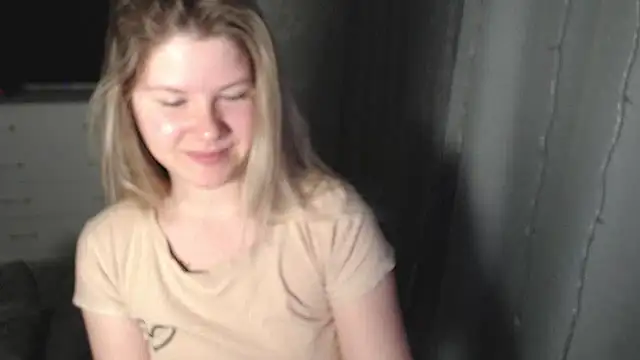 Snapshot of MelissaXKinky chatting on January 27, 2025, 5:37 pm MelissaXKinky online show from January 27, 2025, 5:37 pm
