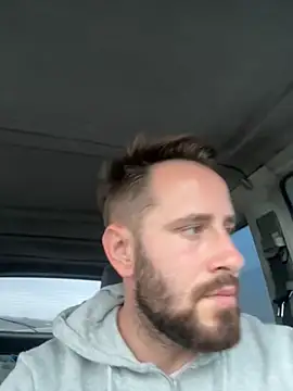 Snapshot of GeoGeorgee chatting on December 3, 2025, 1:42 pm GeoGeorgee online show from December 3, 2025, 1:42 pm