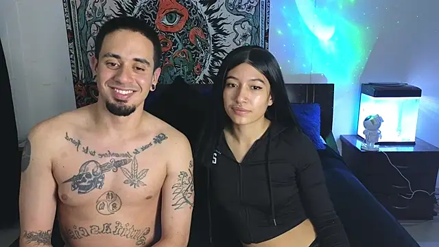 Snapshot of tony_and_sophia chatting on January 31, 2025, 2:04 am tony and sophia online show from January 31, 2025, 2:04 am