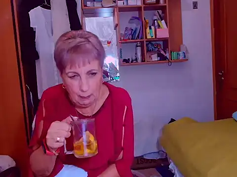 Snapshot of Victoria5643 chatting on December 5, 2024, 6:22 pm Victoria5643 online show from December 5, 2024, 6:22 pm