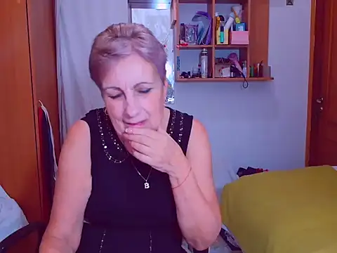 Snapshot of Victoria5643 chatting on December 11, 2024, 6:42 pm Victoria5643 online show from December 11, 2024, 6:42 pm