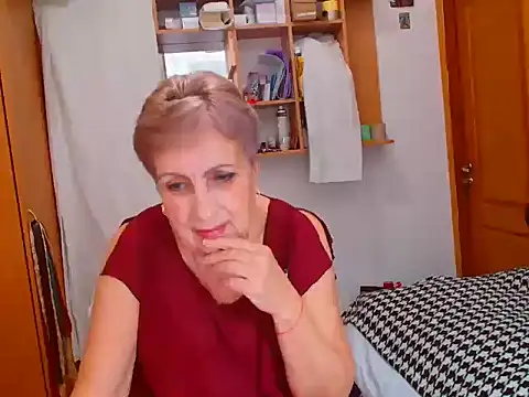 Snapshot of Victoria5643 chatting on December 14, 2024, 8:18 pm Victoria5643 online show from December 14, 2024, 8:18 pm