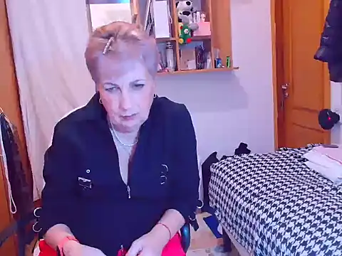 Snapshot of Victoria5643 chatting on February 13, 2025, 8:03 pm Victoria5643 online show from February 13, 2025, 8:03 pm