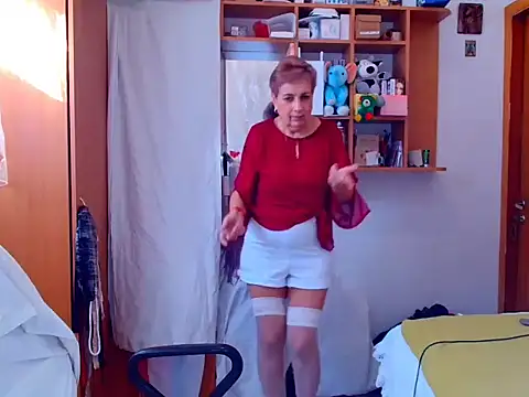 Snapshot of Victoria5643 chatting on February 23, 2025, 7:44 am Victoria5643 online show from February 23, 2025, 7:44 am