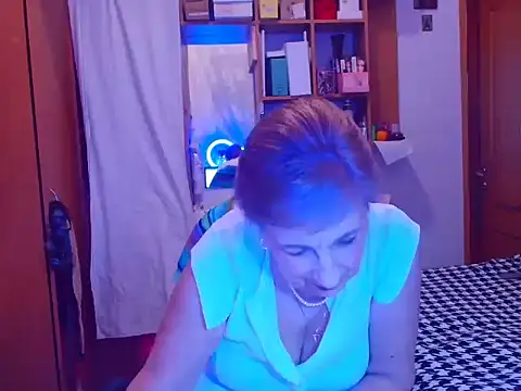 Snapshot of Victoria5643 chatting on March 17, 2025, 7:48 pm Victoria5643 online show from March 17, 2025, 7:48 pm