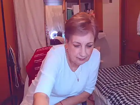 Snapshot of Victoria5643 chatting on March 19, 2025, 8:11 pm Victoria5643 online show from March 19, 2025, 8:11 pm