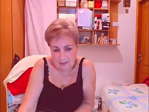 Snapshot of Victoria5643 chatting on September 24, 2025, 7:39 pm Victoria5643 online show from September 24, 2025, 7:39 pm