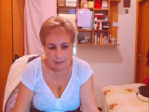 Snapshot of Victoria5643 chatting on September 25, 2025, 4:43 pm Victoria5643 online show from September 25, 2025, 4:43 pm