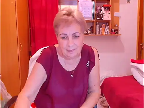 Snapshot of Victoria5643 chatting on October 12, 2025, 8:08 pm Victoria5643 online show from October 12, 2025, 8:08 pm