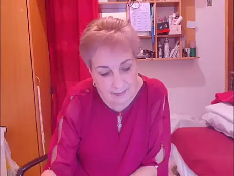 Snapshot of Victoria5643 chatting on December 5, 2025, 2:03 pm Victoria5643 online show from December 5, 2025, 2:03 pm