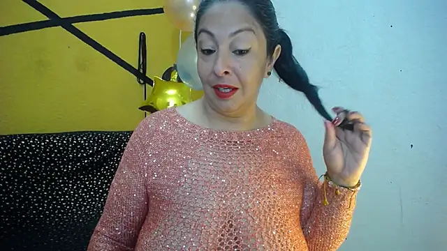 Snapshot of Catalina_JH chatting on January 6, 2025, 4:55 pm Catalina JH online show from January 6, 2025, 4:55 pm