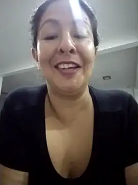 Snapshot of Catalina_JH chatting on February 25, 2025, 8:25 am Catalina JH online show from February 25, 2025, 8:25 am