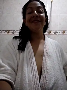 Snapshot of Catalina_JH chatting on February 26, 2025, 8:15 am Catalina JH online show from February 26, 2025, 8:15 am
