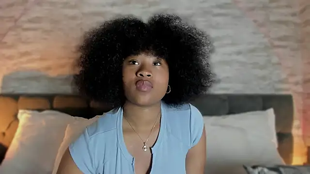 Anneth  M online show from October 27, 2025, 7:40 pm