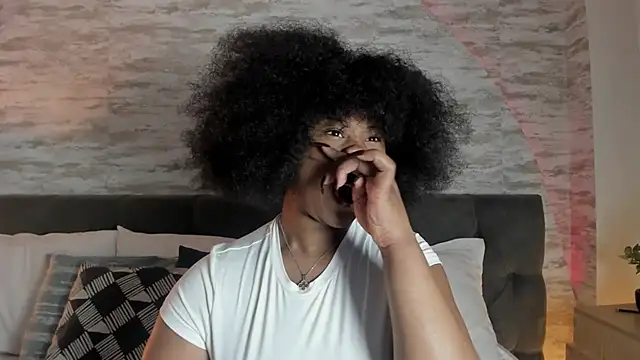 Anneth  M online show from October 28, 2025, 7:49 pm