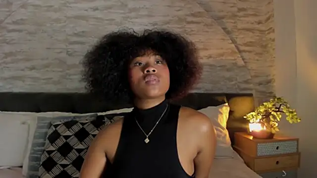 Anneth  M online show from December 5, 2025, 7:43 pm