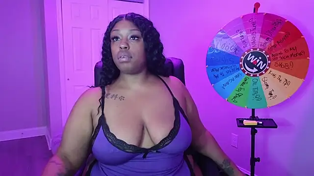 Snapshot of cheriserozequeen chatting on January 15, 2026, 1:16 pm cheriserozequeen online show from January 15, 2026, 1:16 pm