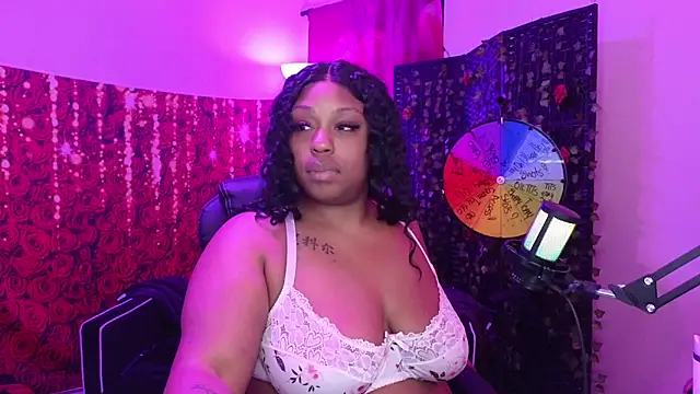 Snapshot of cheriserozequeen chatting on February 11, 2026, 5:18 pm cheriserozequeen online show from February 11, 2026, 5:18 pm