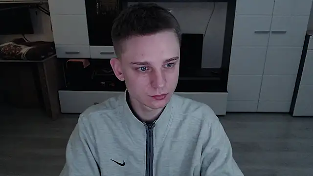 angryzan online show from October 15, 2025, 5:18 am