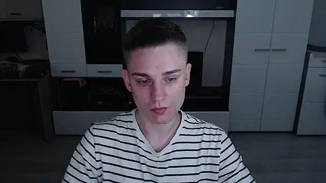 angryzan online show from October 24, 2025, 5:15 am