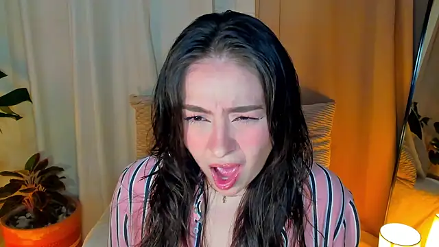 Snapshot of SofiMeza chatting on March 11, 2025, 3:12 pm SofiMeza online show from March 11, 2025, 3:12 pm