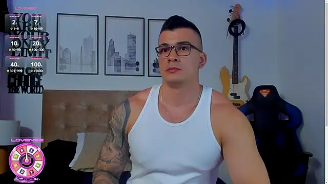 seancarreraa online show from November 18, 2025, 5:56 am