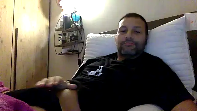 goroasroma90 online show from November 14, 2025, 8:46 am