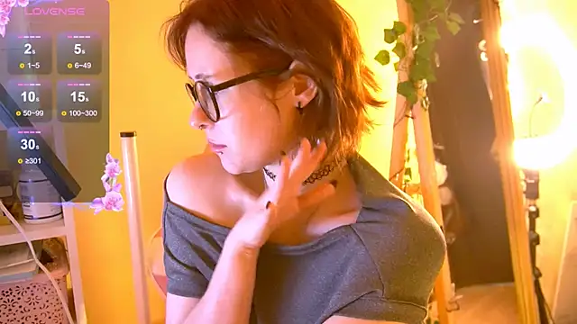 Snapshot of lily_noris chatting on January 16, 2026, 2:32 pm lily noris online show from January 16, 2026, 2:32 pm